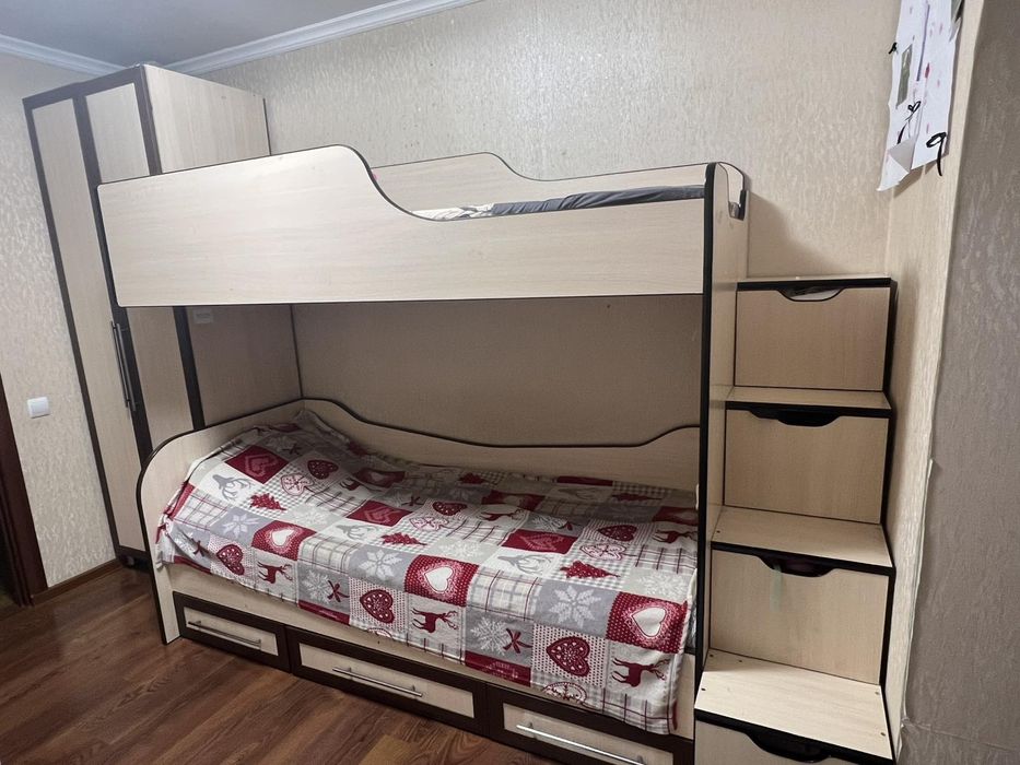 ТЕРМІНОВО Меблі в дитячу кімнату