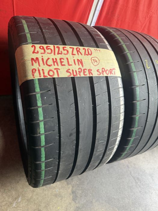 Pneus 295/25/20 Michelin  Impecaveis