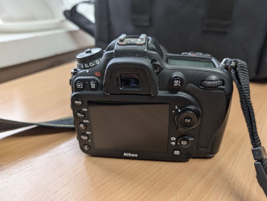 Lustrzanka Nikon d7200 + obiektyw Nikkor 18-140