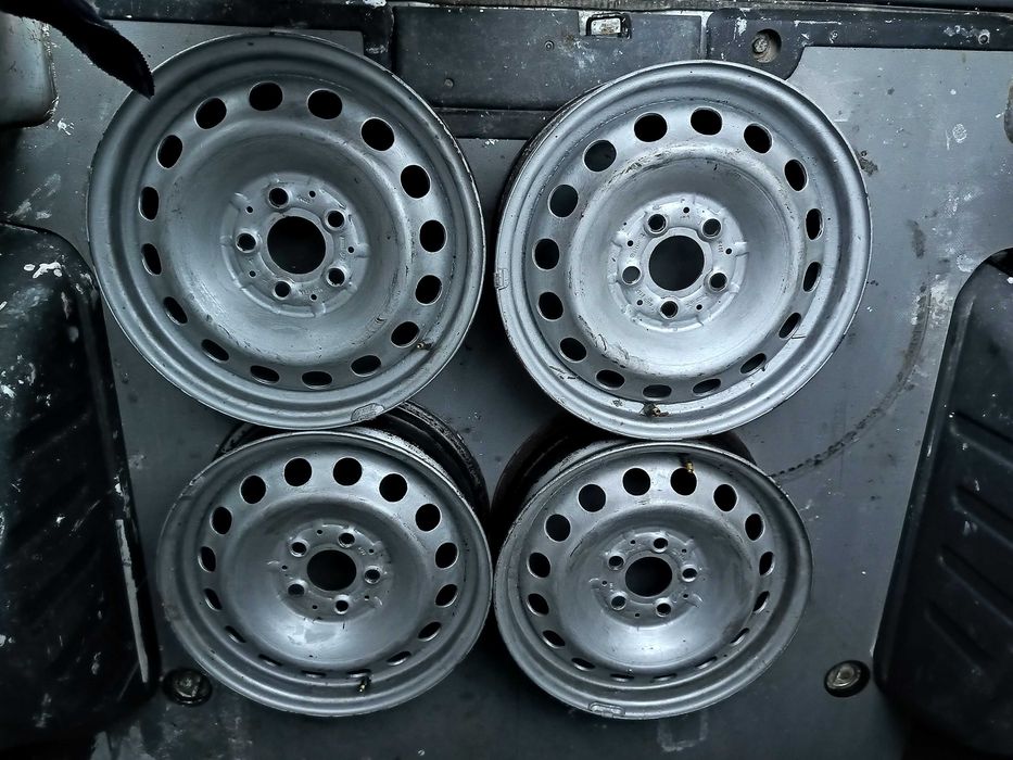 Sprzedam felgi stalowe
