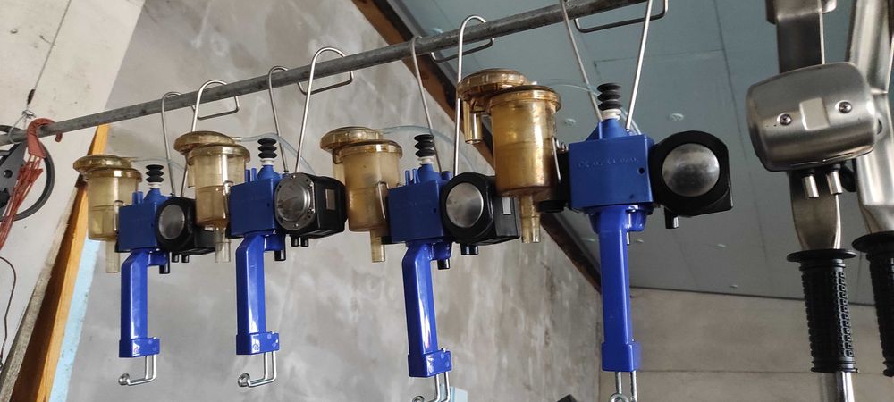 Duovaci do dojarki przewodowej .