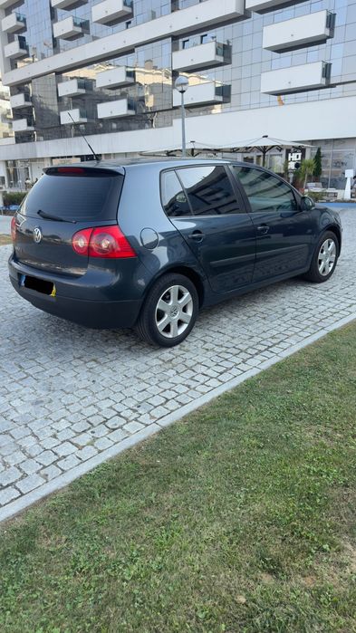 Volkswagen Golf V 1.4 Gasolina (2006) | IPO e IUC em Dia | 221.000 km