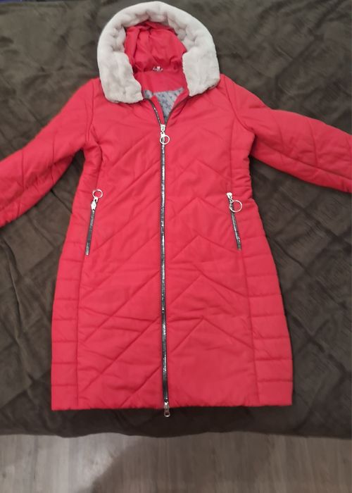 Продам зимнюю женскую курточку, р.50