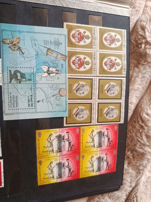 Марки різних країн