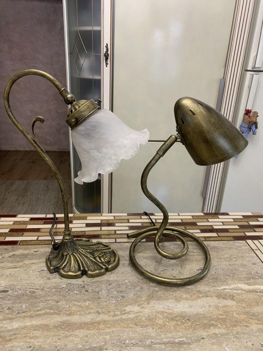 Лампа настольная прикроватная