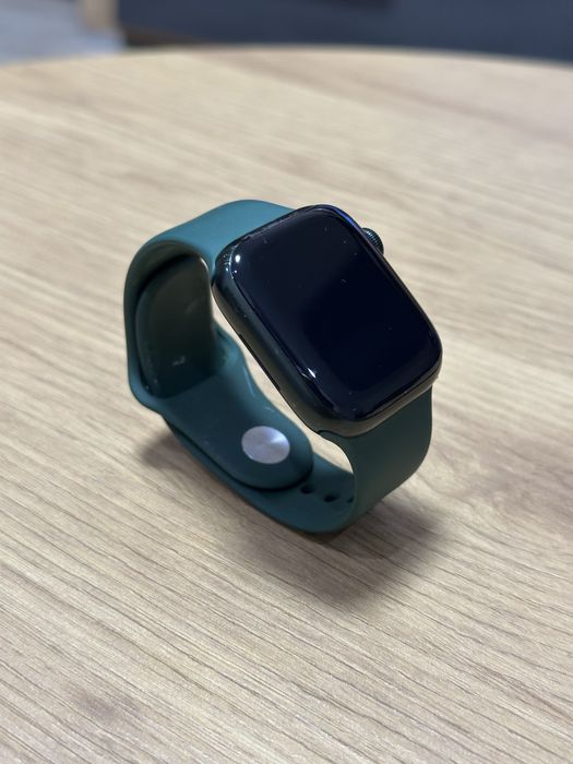 Apple Watch Series 7 41 mm Aluminium Case