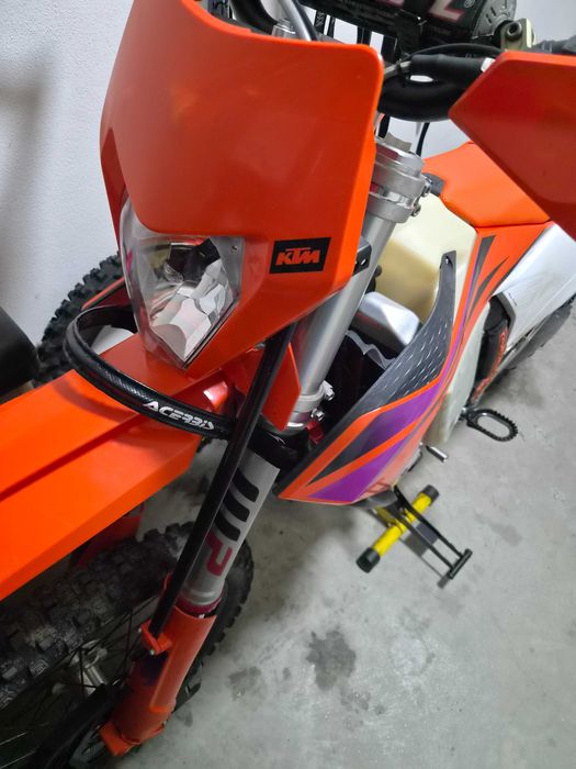KTM 300 TBI 2024 - 79horas