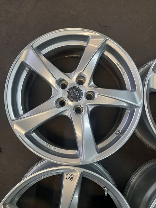 (08) Felgi 18" 5x114,3 ET 46 7,5j - Renault