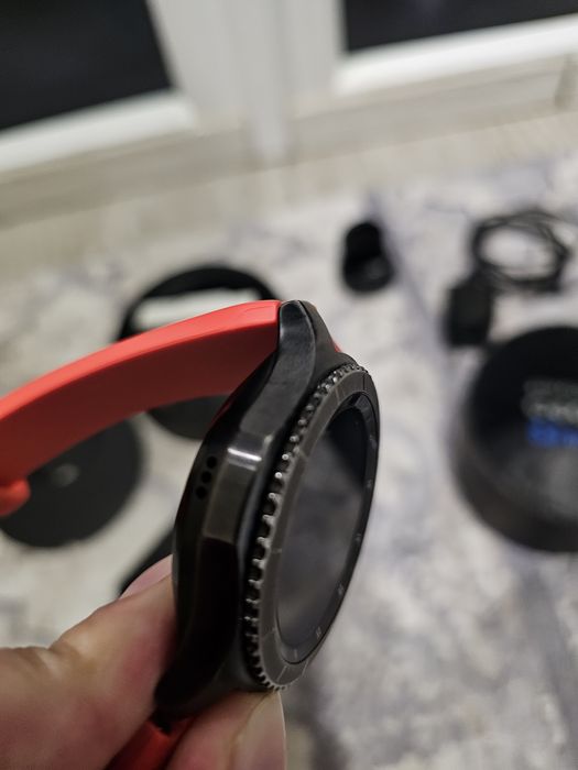 Смарт годинник Samsung gear s3 на tizen  під любий пристрій включаючи