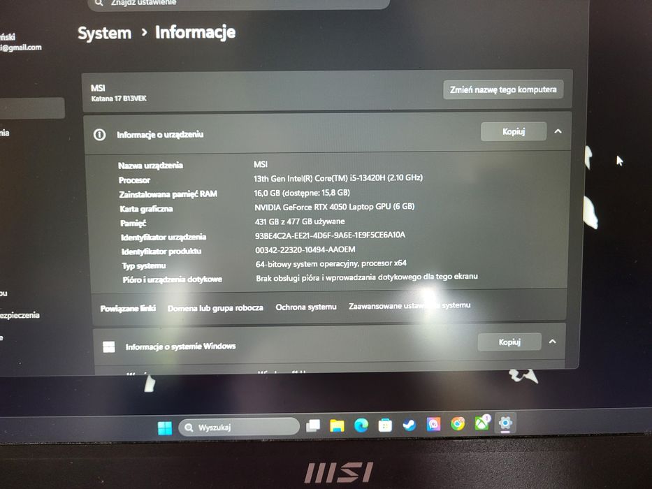 Laptop MSI katana 17 B1V3