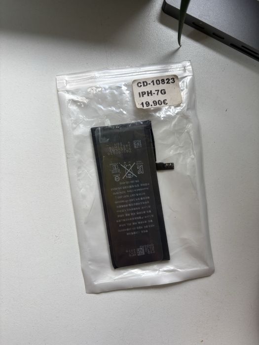 Bateria para iPhone 7 nova e nunca utilizada.