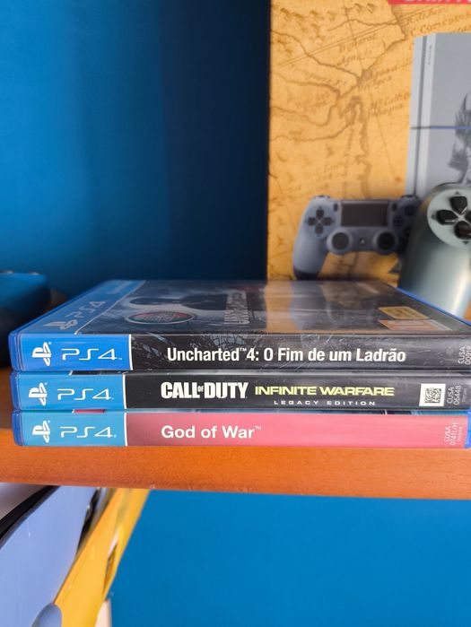 PS4 Edição Especial Uncharted 4 + Comando + Jogos