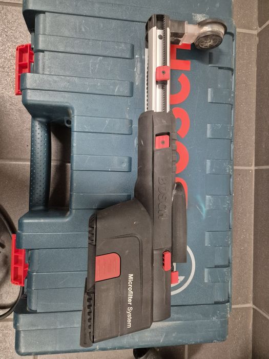 Młotowiertarka Bosch GBH 2-23 REA + moduł odsysający Kufer