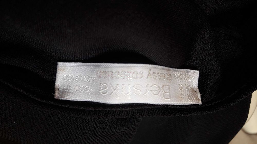 Calções pretos curtos Bershka em lantejoulas
