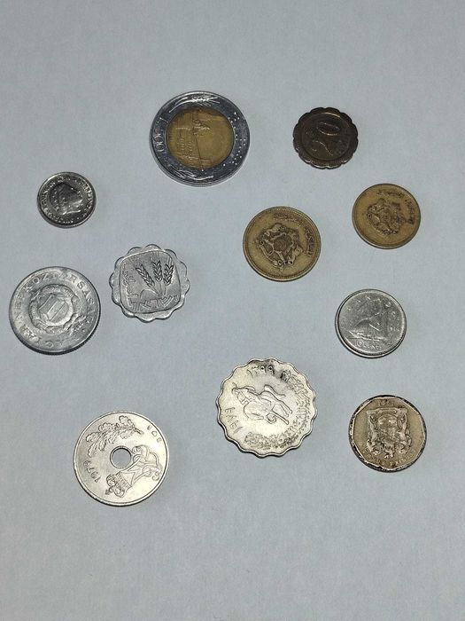 Moedas antigas de varios paises