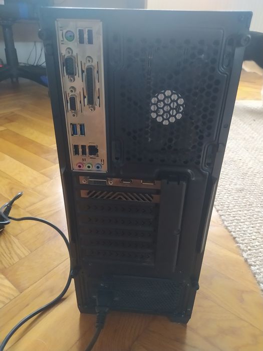 Komputer stacjonarny