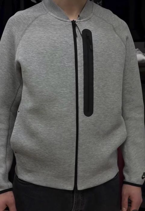 Бомбер чоловічий Nike