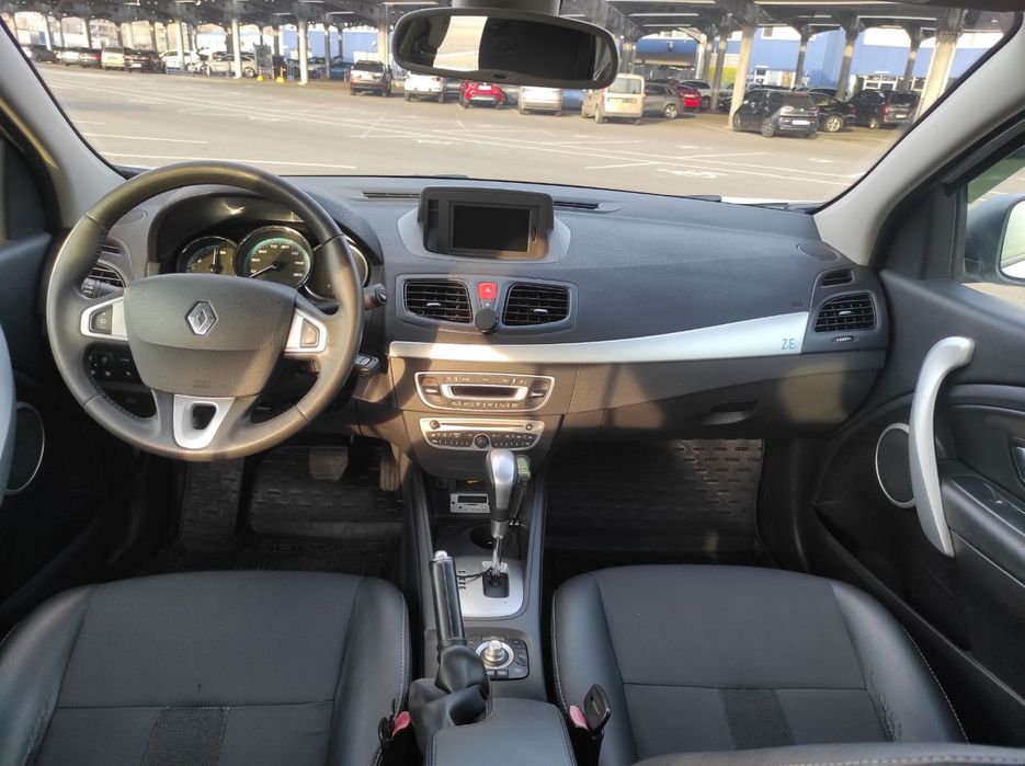 Renault Fluence Ze 2011 Электричка