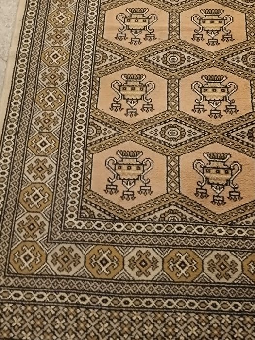 Tapete artesanal estilo Bukhara Afegão ou Paquistanês