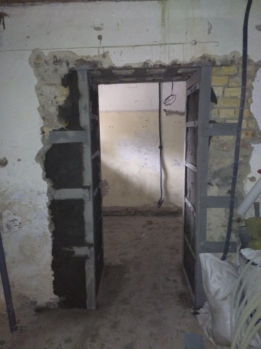 Увеличение проёмов.  Усиление стен, колон, проёмов. Стягивание домов.