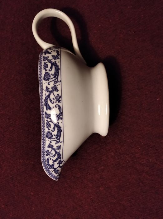 Serviços de Jantar (12 Pessoas) + OFERTA do de Café