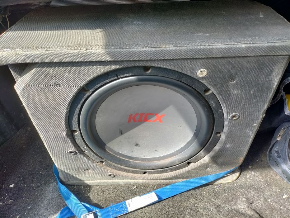 Продам сабвуфер Kicx