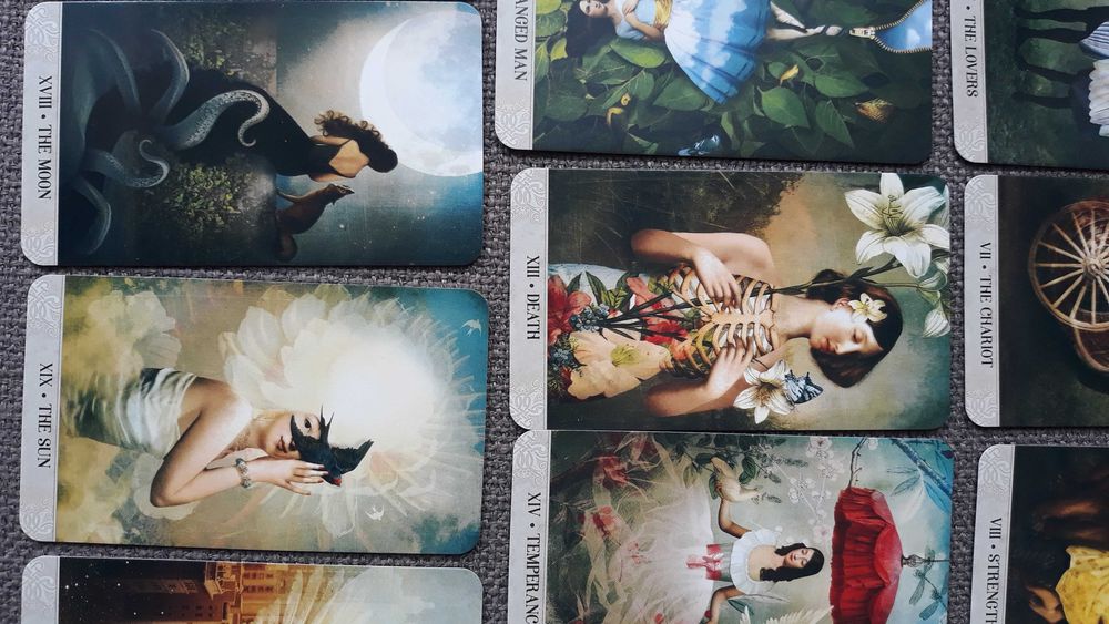 Tarot Mistycznych Chwil - cudowne karty
