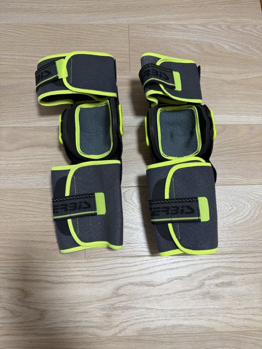 Наколінники мотобрейси Acerbis X-Strong