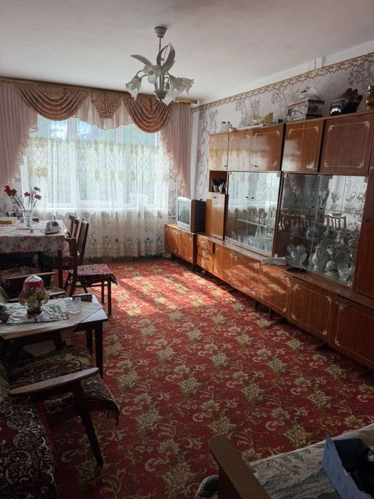 Продається 2-х кімнатна квартира р-н Польової