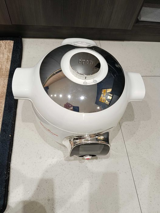 Продам мультіварку Moulinex Cook4Me EPC03