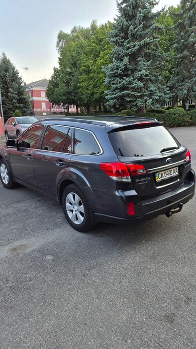 Subaru autback 2011