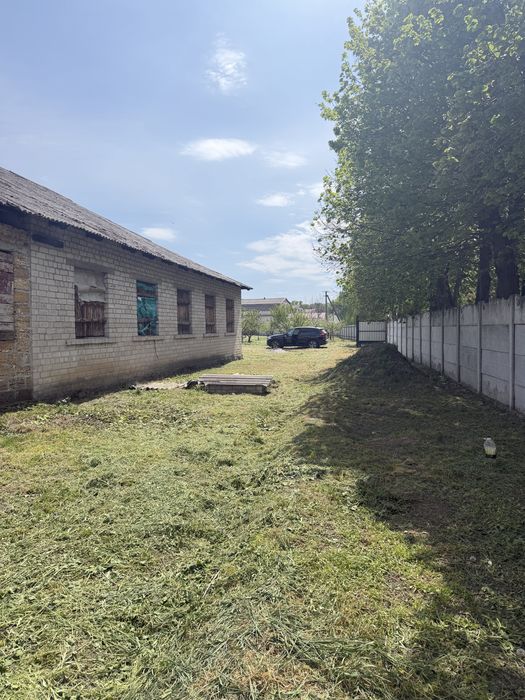 Продам бувший дитячий садок. Можна для будинку, бізнесу. 240кв м