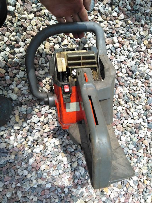 piła pilarka spalinowa tajga drużba  solo 600 gałęziówka  oleo mac  husqvarna stihl prowadnica