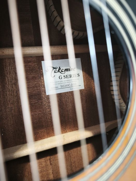 Guitarra takamine EG260 BSB