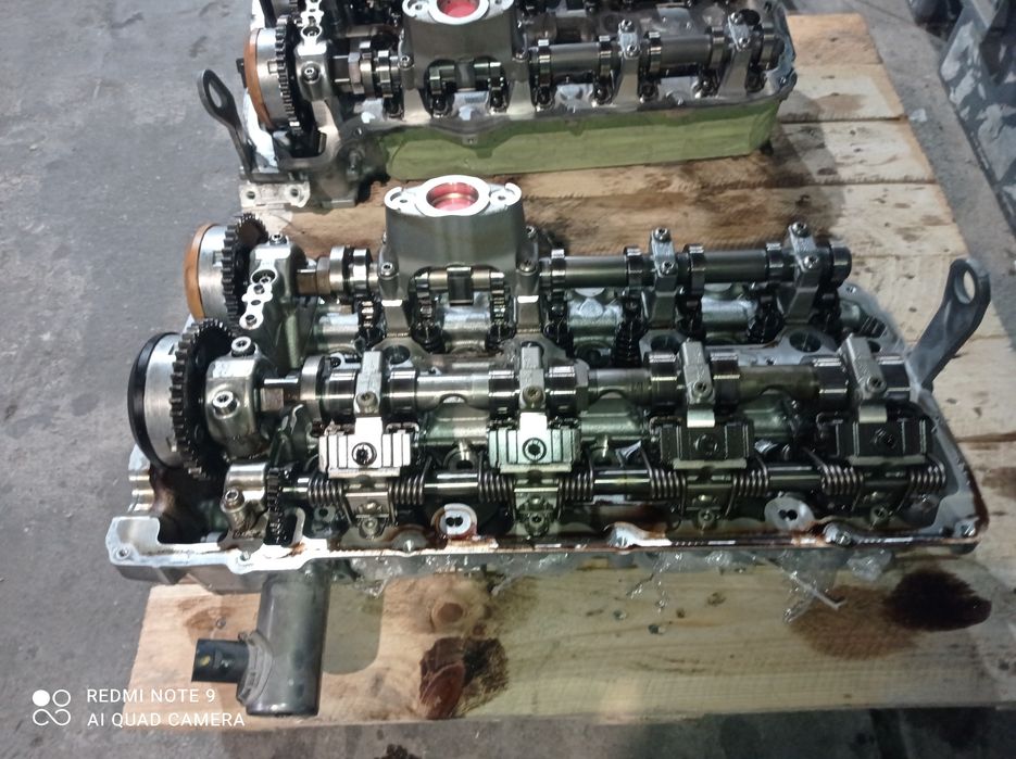 Głowica silnika lewa 4.4 V8. N63B44B BMW