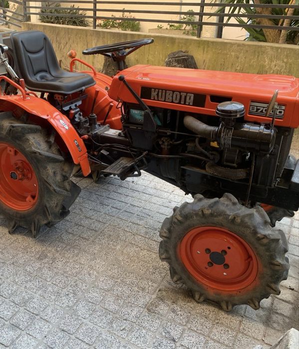 Kubota 4x4 com frese.