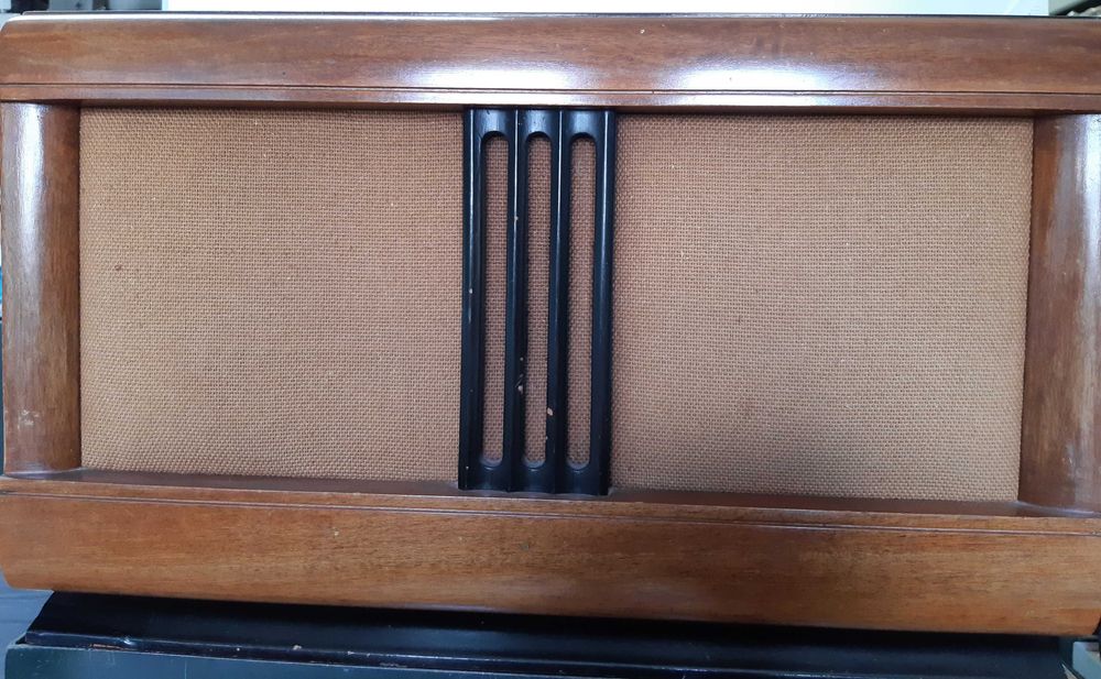 Vintage Radio MULLARD Made in GT. Britain