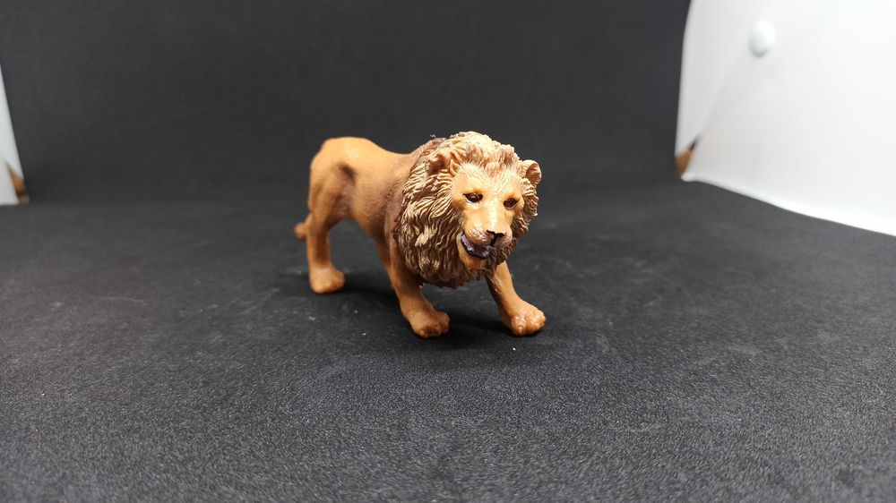 Фигурка Лев delta-sport, handelskontor gmbh. Германия.