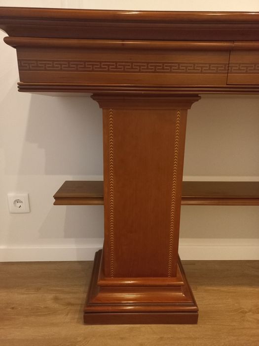 Consola em cerejeira