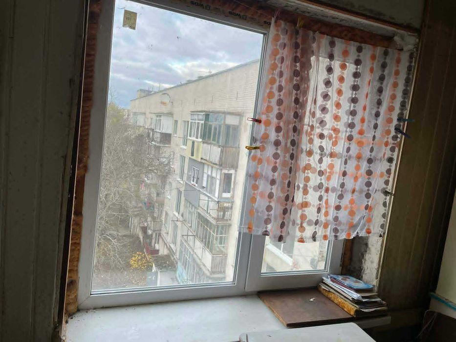Пропоную купити 1 кому. квартиру в с.Синельникове, (район П’ятихатки).