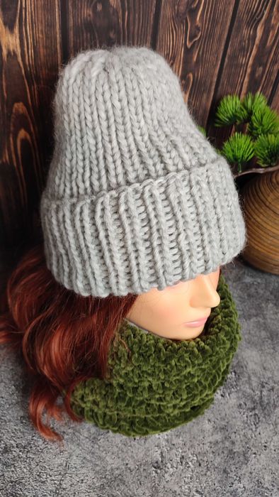 Czapki wełna 100% kilka kolorów