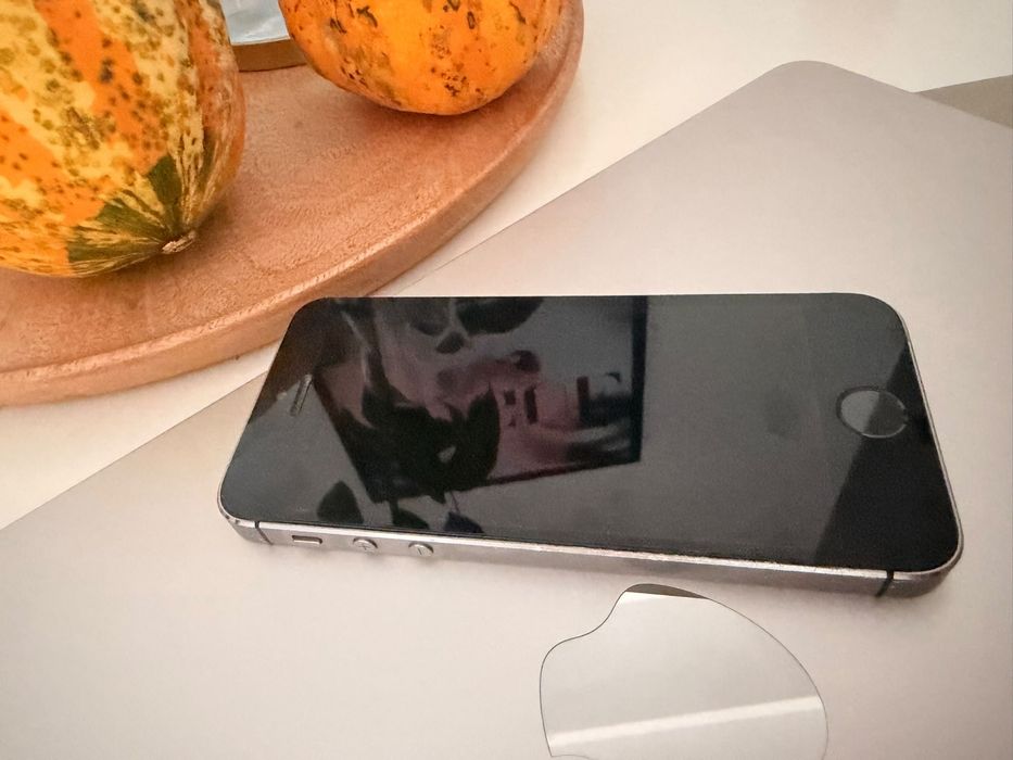 iPhone 5s w kolrze czarnym