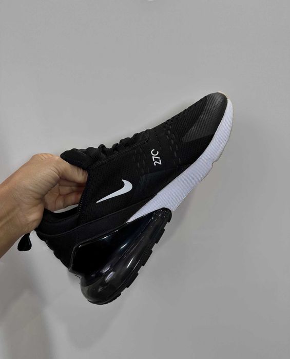 Чоловічі кросівки Nike Air Max 270 Розмір EUR - 42.5 оригінал