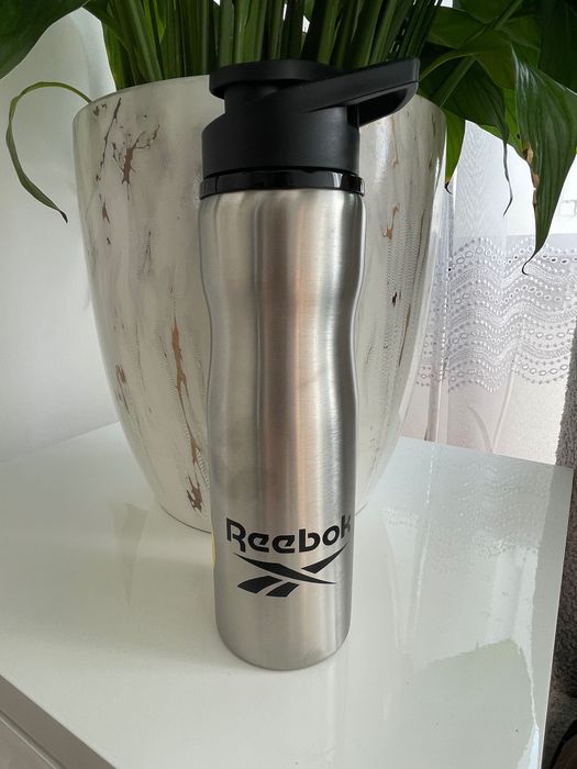Nowa butelka Reebok z metką