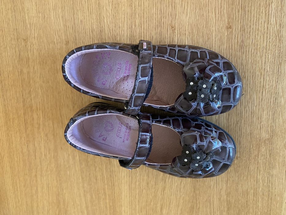 Sapatos menina 27