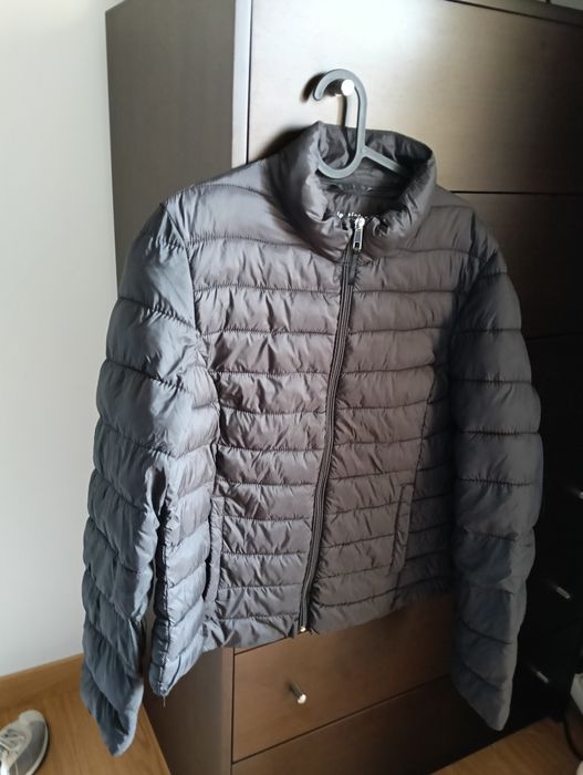 Blusão leve em preto