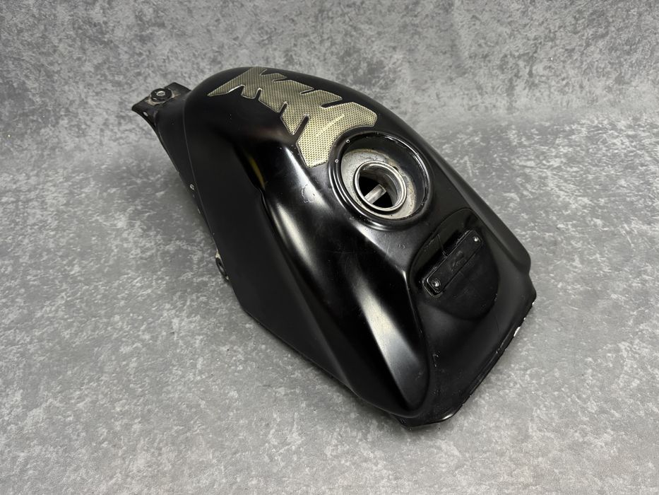 Bak Zbiornik paliwa Honda CBR 125 jc34 gaźnik r.2004-2007 układ paliwowy