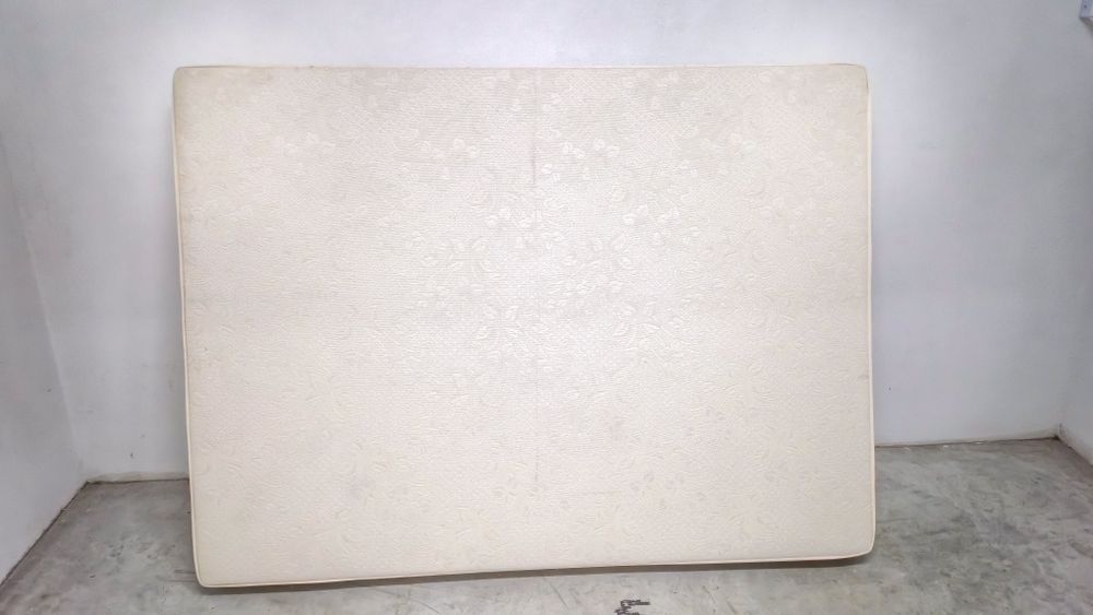 Sommier & Colchão BOM ESTADO