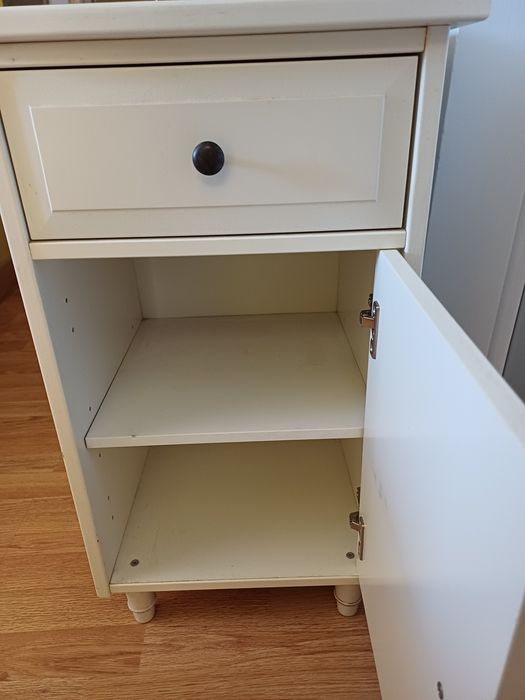 Mesinha cabeceira branco IKEA
