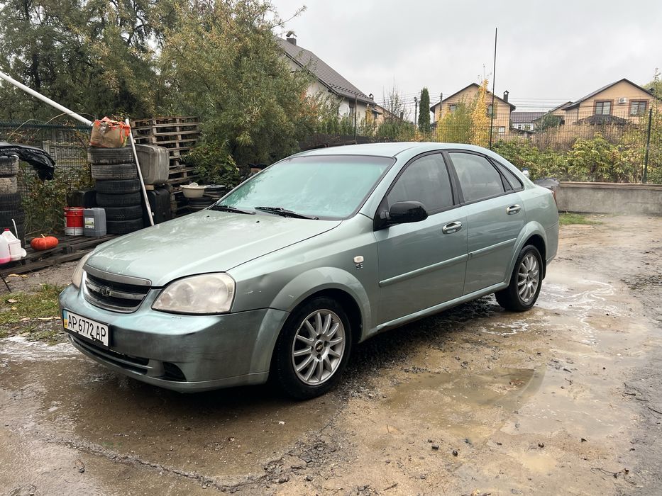 Chevrolet Lacetti 1.6бензин